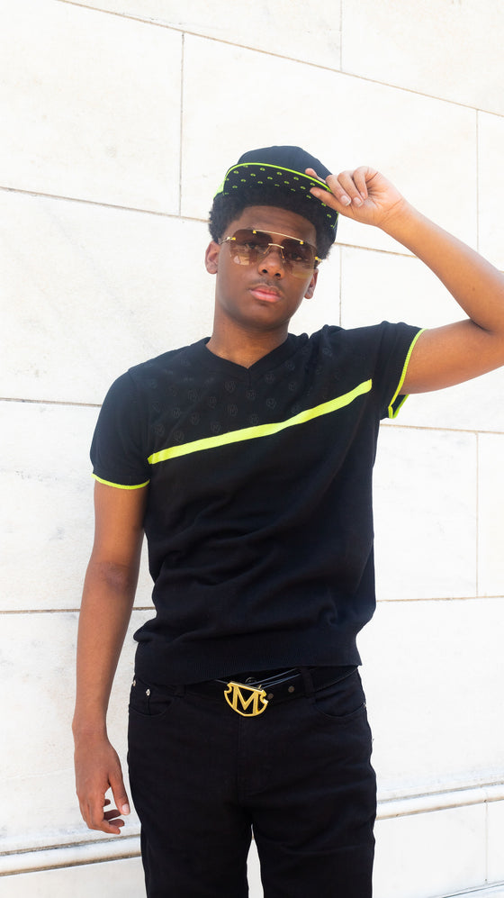 M-Burst V-Neck Black