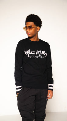  Signature Noir Sweater